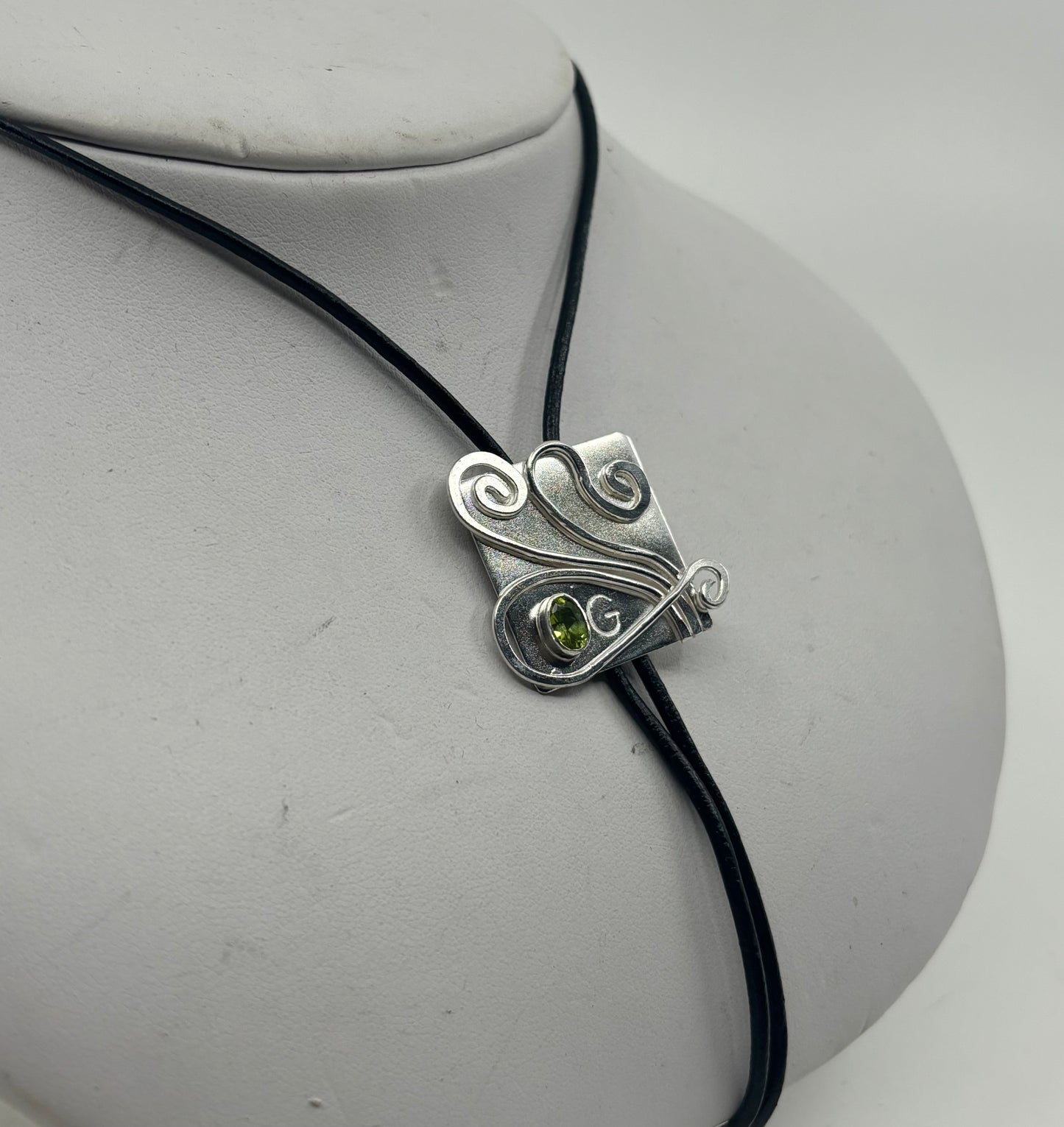 Bolo Tie With Peridot Stone