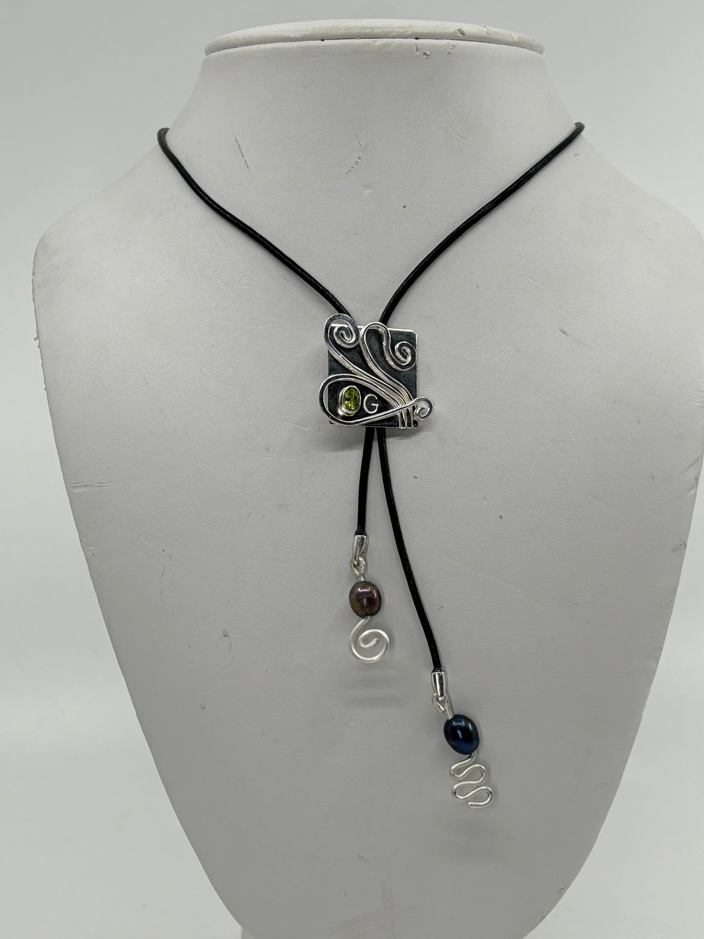 Bolo Tie With Peridot Stone