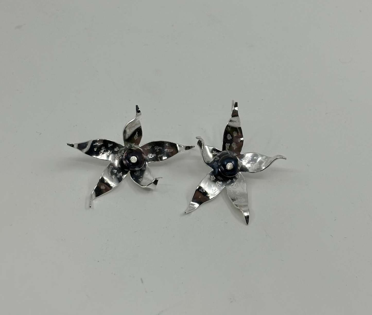 Black Pearl Flower Earrings